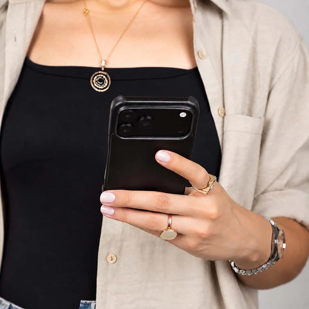 Ultimate Jacket Leather iPhone 18 Pro Case