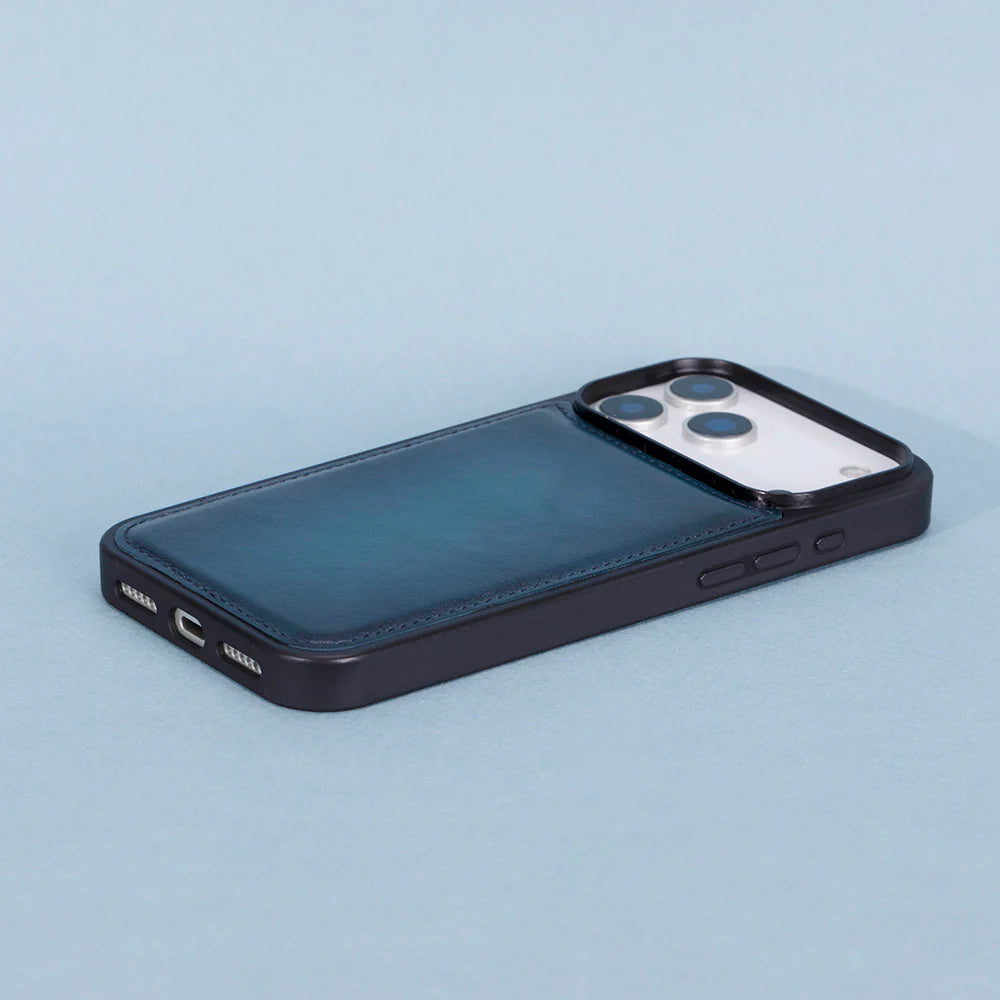 Flex Cover iPhone 17 Pro Leather Case