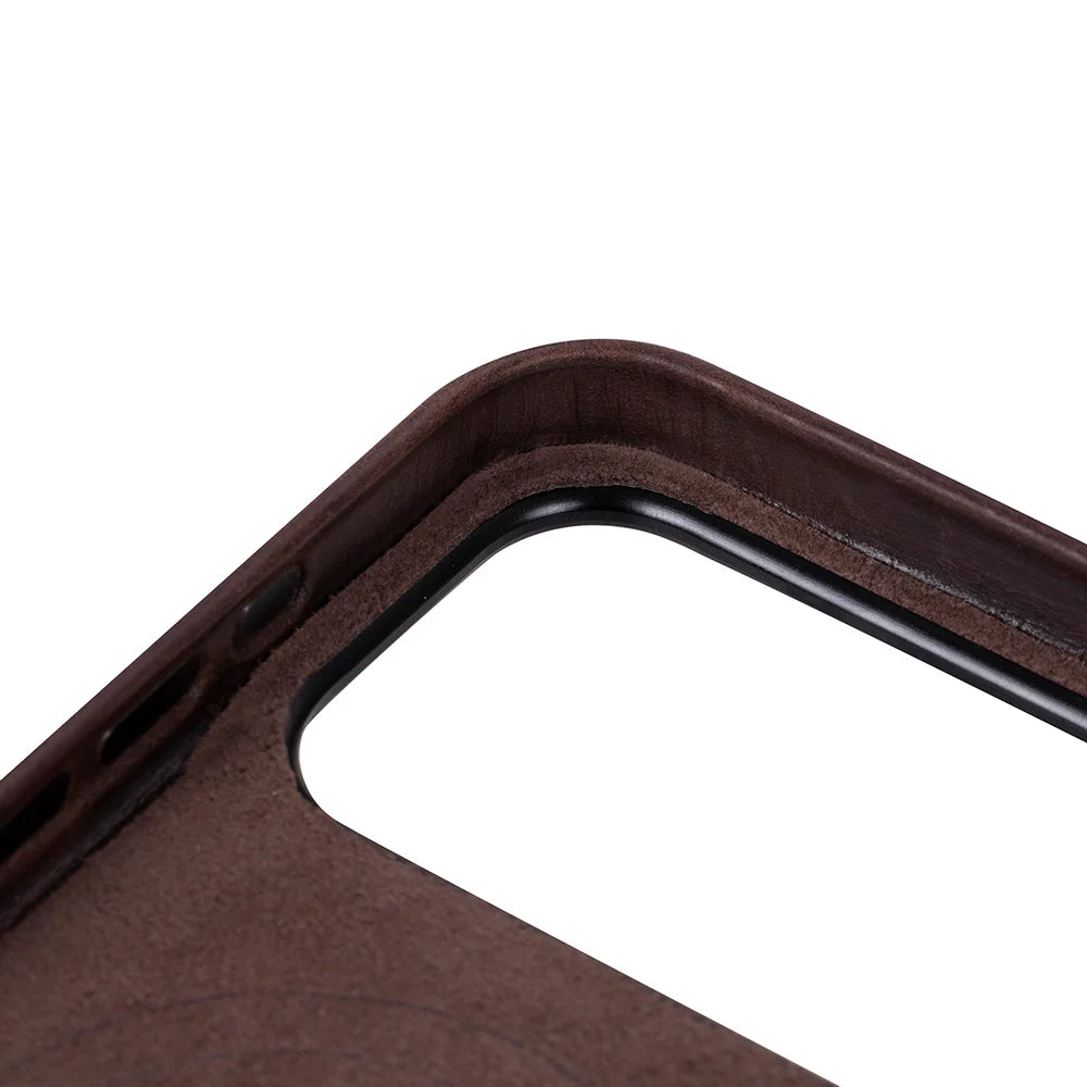Prestige iPhone 17 Pro Leather Case
