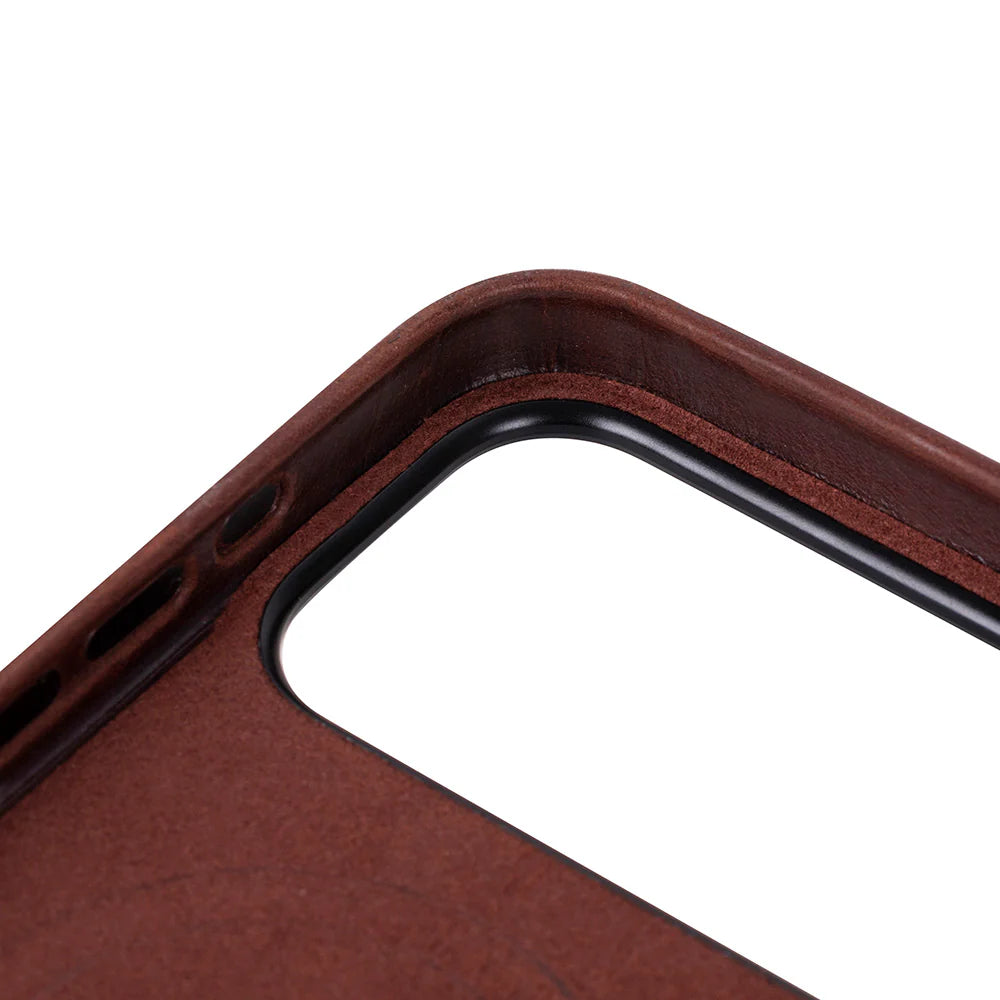 Prestige iPhone 17 Pro Leather Case