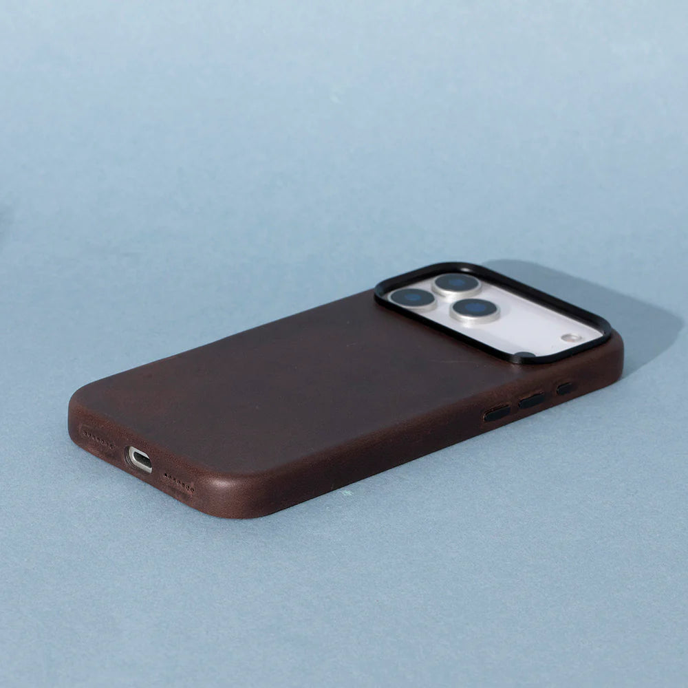 Prestige iPhone 17 Pro Max Leather Case